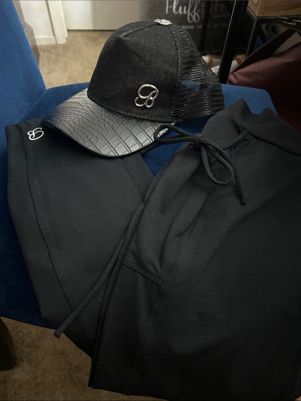 Pocket Boost Leggings + Bombshell Hat